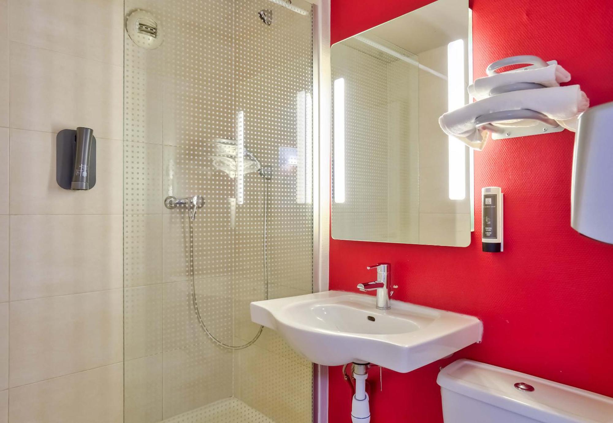 B&B Hotel הרבלאי מראה חיצוני תמונה